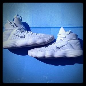 Nike React Hyperdunk Flyknit Shoes Mens 12